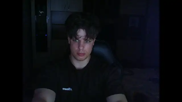 Snapshot of GymGuy0505 chatting on April 2026 09:23:02 PM GymGuy0505 online show from April 2026 09:23:02 PM