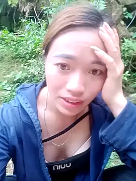 little-effy online show from May 2026 11:17:01 AM