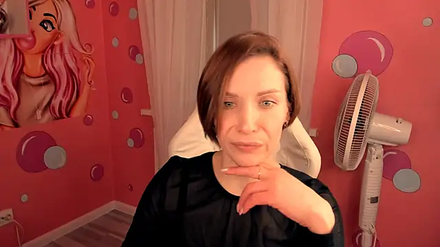 Snapshot of DakotaShelton chatting on April 2026 10:57:02 AM DakotaShelton online show from April 2026 10:57:02 AM