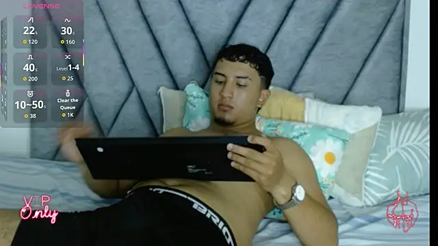 kyro estrada online show from February 2026 07:24:02 PM