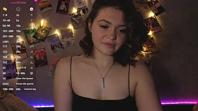 YummyTira online show from December 2025 12:39:02 AM