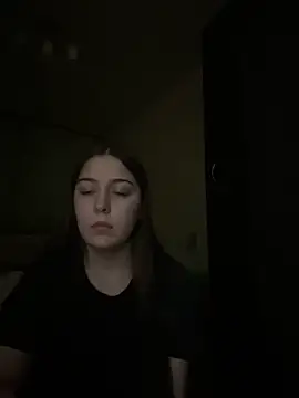 Yaseniya  online show from March 2026 07:42:01 PM