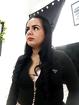 Violetawiliams online show from December 2025 01:48:01 PM