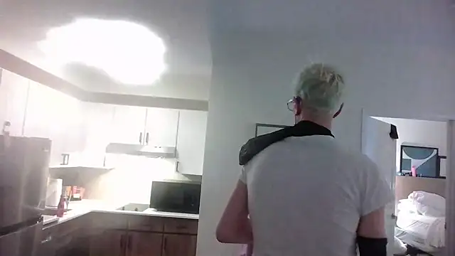 Snapshot of AskAveryAnything chatting on March 2026 11:19:02 PM AskAveryAnything online show from March 2026 11:19:02 PM