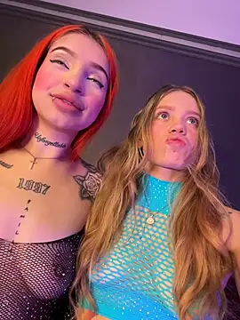 Railey And Megan online show from December 2025 04:02:01 PM