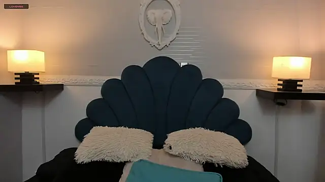 Snapshot of AndreGill chatting on April 2026 12:54:02 PM AndreGill online show from April 2026 12:54:02 PM