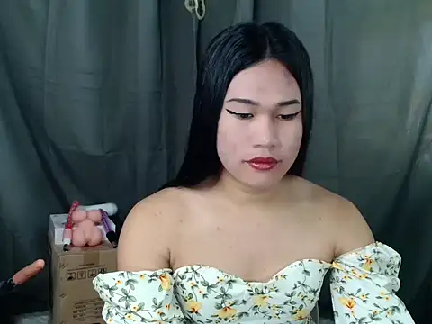 Snapshot of AnastasiaLuxe chatting on December 2025 06:09:02 AM AnastasiaLuxe online show from December 2025 06:09:02 AM