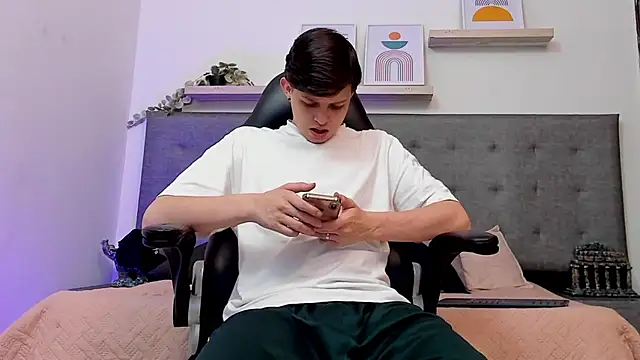 Snapshot of sebastamayo_ chatting on March 2026 08:07:01 AM sebastamayo online show from March 2026 08:07:01 AM