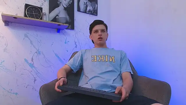 Snapshot of sebastamayo_ chatting on April 2026 12:54:01 PM sebastamayo online show from April 2026 12:54:01 PM