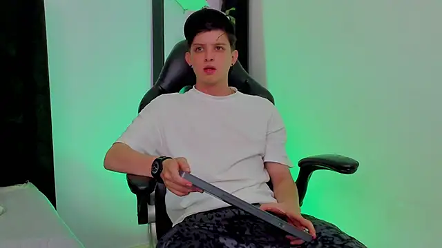 Snapshot of sebastamayo_ chatting on April 2026 01:13:01 PM sebastamayo online show from April 2026 01:13:01 PM