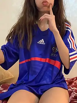 Snapshot of yasmina2020 chatting on April 2026 05:54:01 PM yasmina2020 online show from April 2026 05:54:01 PM