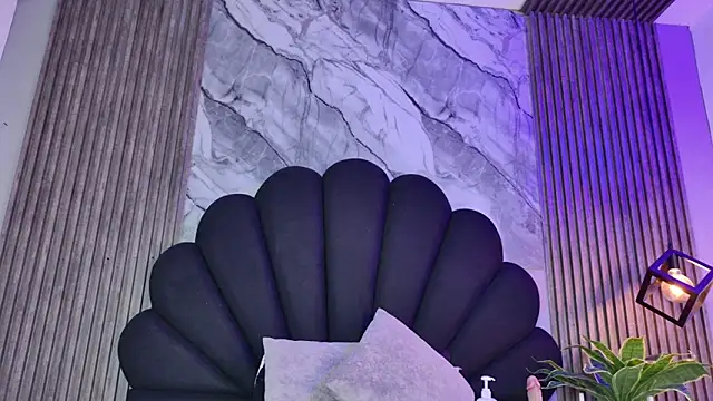 Snapshot of vicky_lopez chatting on April 2026 03:17:02 AM vicky lopez online show from April 2026 03:17:02 AM