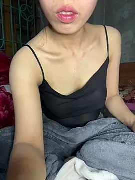 Snapshot of Glass_ly chatting on January 2026 11:32:02 PM Glass ly online show from January 2026 11:32:02 PM