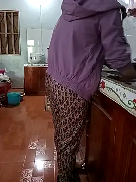 Snapshot of SweetBerry-91 chatting on December 2025 01:43:02 AM SweetBerry-91 online show from December 2025 01:43:02 AM