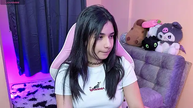 Snapshot of bonnieTaylor1 chatting on April 2026 04:27:01 AM bonnieTaylor1 online show from April 2026 04:27:01 AM