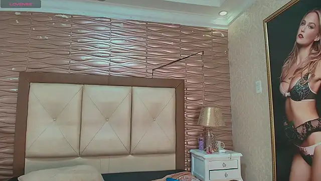 Snapshot of Miatayleer chatting on December 2025 06:46:02 PM Miatayleer online show from December 2025 06:46:02 PM