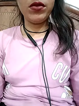 khusi  sharma2004 online show from December 2025 06:33:01 AM