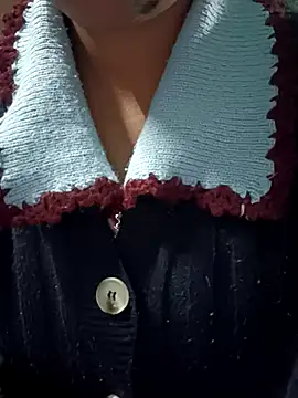 Snapshot of teena-11 chatting on December 2025 01:15:01 PM teena-11 online show from December 2025 01:15:01 PM