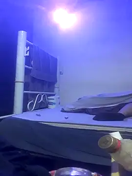 Snapshot of BiSexyCouple chatting on December 2025 02:51:02 AM BiSexyCouple online show from December 2025 02:51:02 AM