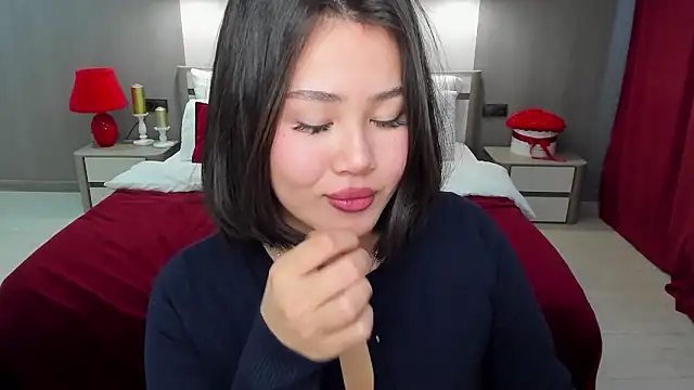 Brunette Charm online show from January 2026 11:36:01 AM