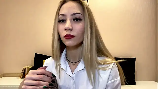 Snapshot of sun_under_skyy chatting on December 2025 09:15:01 AM sun under skyy online show from December 2025 09:15:01 AM