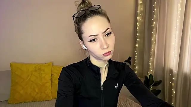 sun under skyy online show from February 2026 02:02:02 AM