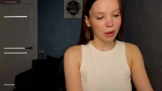 Snapshot of Cara_Sweet1 chatting on February 2026 06:02:01 PM Cara Sweet1 online show from February 2026 06:02:01 PM