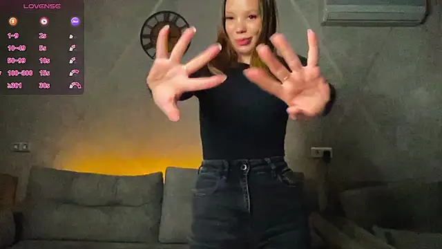 Snapshot of Cara_Sweet1 chatting on April 2026 07:33:01 PM Cara Sweet1 online show from April 2026 07:33:01 PM