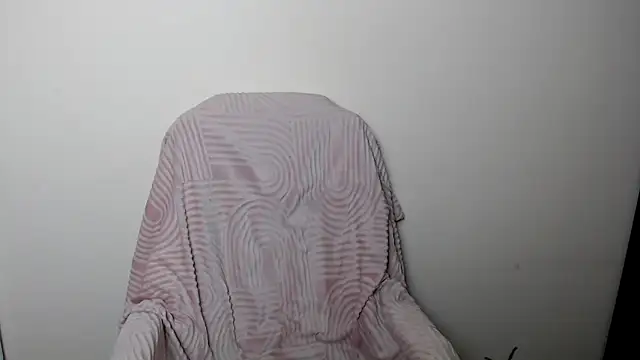 LiaSeass  online show from February 2026 12:16:01 PM