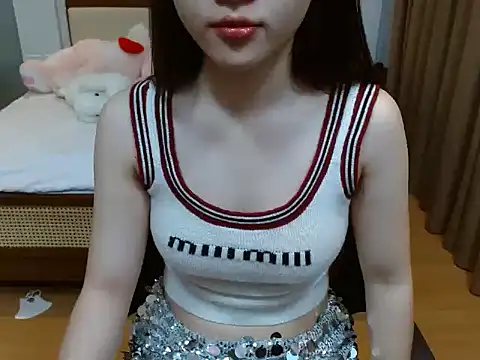 -Bibi-18 online show from December 2025 01:38:01 PM