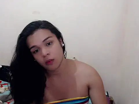 Snapshot of stripyapril chatting on January 2026 05:43:02 AM stripyapril online show from January 2026 05:43:02 AM