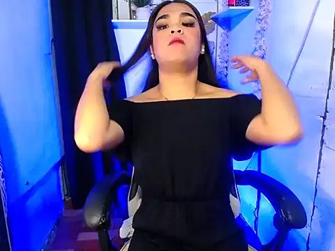 Snapshot of stripyapril chatting on April 2026 12:58:02 PM stripyapril online show from April 2026 12:58:02 PM