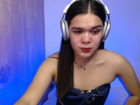Snapshot of stripyapril chatting on June 2026 12:22:01 PM stripyapril online show from June 2026 12:22:01 PM