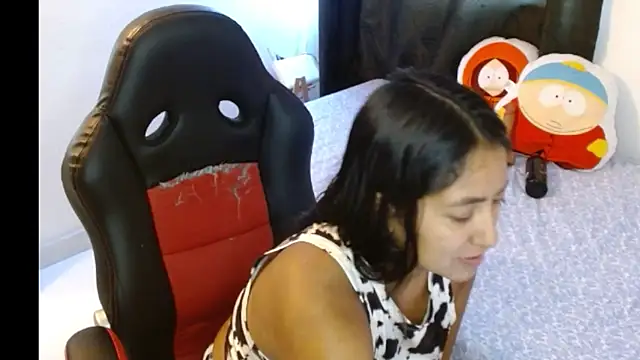 NovahPerotti online show from February 2026 10:00:01 PM