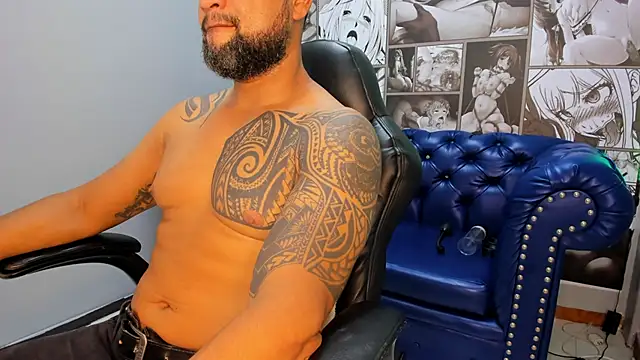 Salvador Ferrer  online show from December 2025 07:51:02 PM