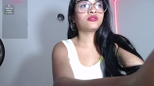 DAFNNEE HOT online show from December 2025 04:14:01 PM