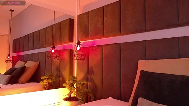 Snapshot of luna_blannco chatting on February 2026 04:58:02 PM luna blannco online show from February 2026 04:58:02 PM