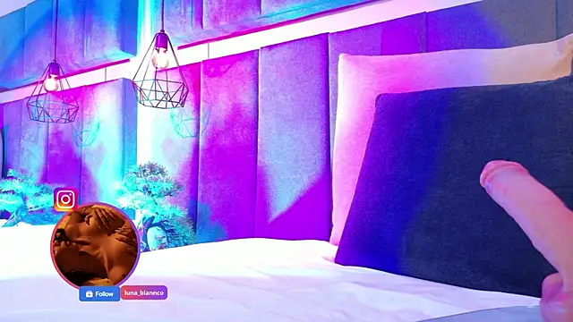 Snapshot of luna_blannco chatting on April 2026 03:41:02 PM luna blannco online show from April 2026 03:41:02 PM