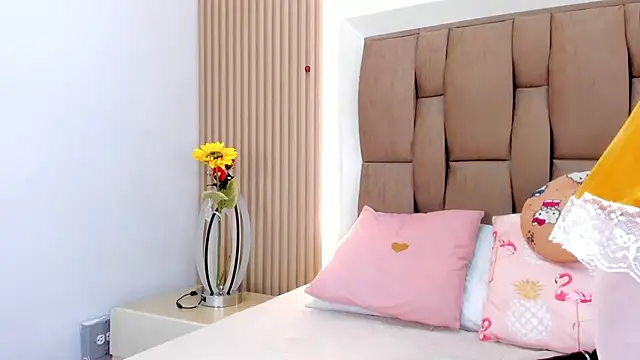 Snapshot of emily_rivas_ chatting on March 2026 03:34:01 AM emily rivas online show from March 2026 03:34:01 AM