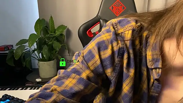 CloudLightt online show from December 2025 11:37:02 AM