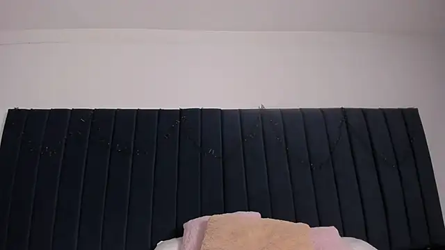 Snapshot of milk_rain chatting on February 2026 12:09:02 PM milk rain online show from February 2026 12:09:02 PM