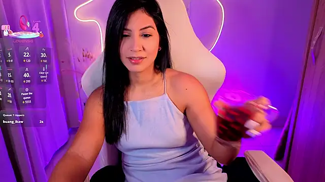 Snapshot of chloebum_ chatting on April 2026 11:00:01 AM chloebum online show from April 2026 11:00:01 AM