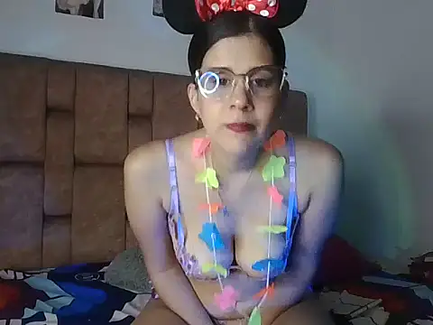 Snapshot of vanessa_hot69_ chatting on July 2026 02:32:01 AM vanessa hot69 online show from July 2026 02:32:01 AM