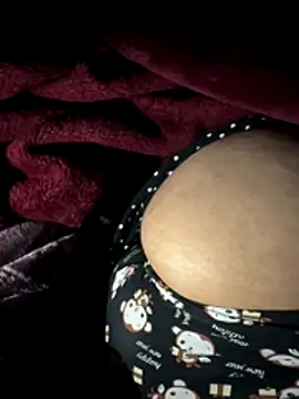 Snapshot of Siya_rani007 chatting on December 2025 11:43:01 PM Siya rani007 online show from December 2025 11:43:01 PM