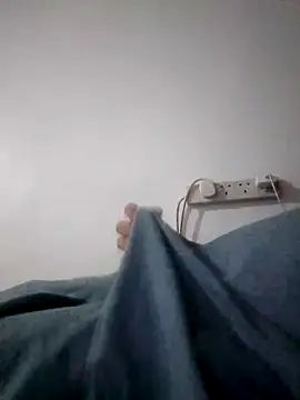 k9koy online show from April 2026 06:38:01 PM