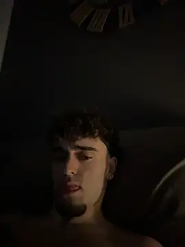 Snapshot of rich_papi chatting on December 2025 03:34:02 AM rich papi online show from December 2025 03:34:02 AM