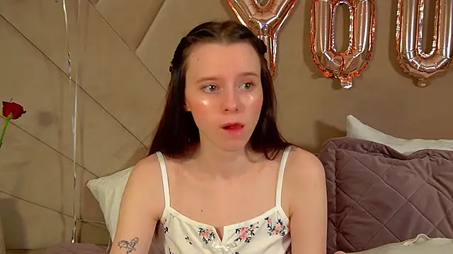 ArinaKubrick online show from February 2026 04:18:01 PM