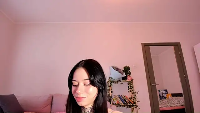 Snapshot of Crystal_zen chatting on December 2025 03:55:02 AM Crystal zen online show from December 2025 03:55:02 AM