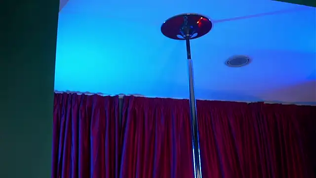 AstridVex online show from January 2026 08:14:02 PM