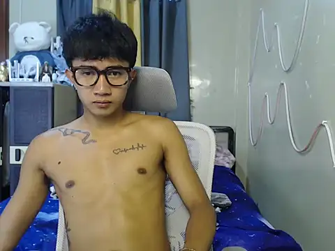 Ur hottestjonny online show from June 2026 10:43:01 PM